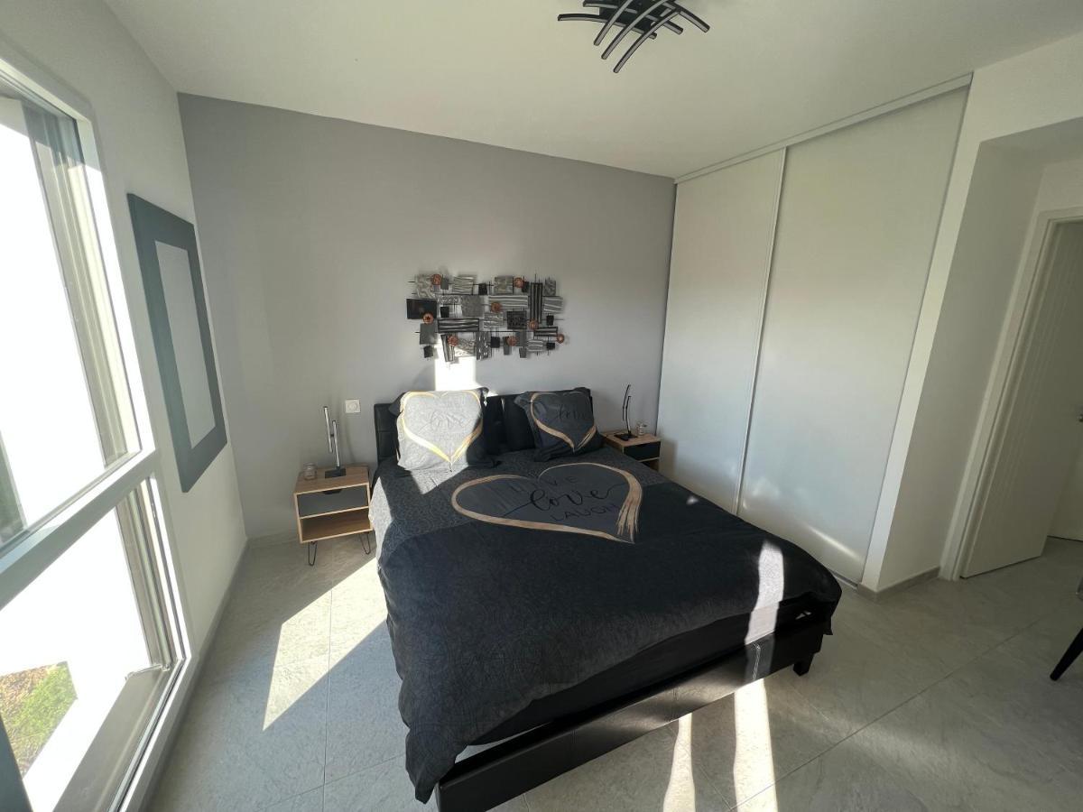 Superbe Appartement Neuf Aucalme Saint-Mandrier-sur-Mer Kültér fotó